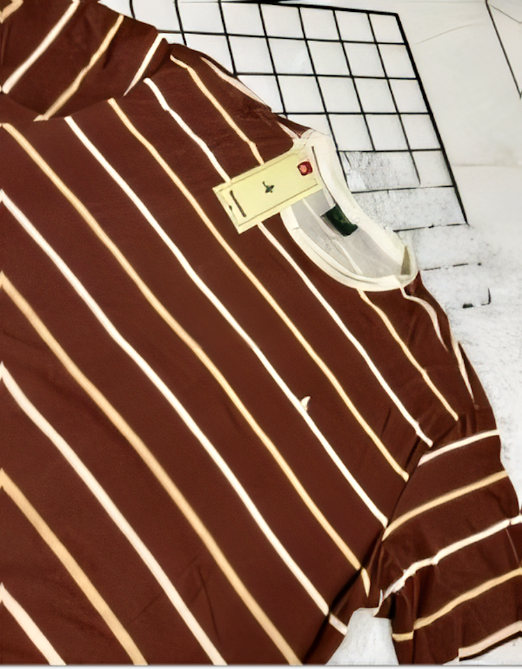 Camiseta Masculina Listrada Marrom